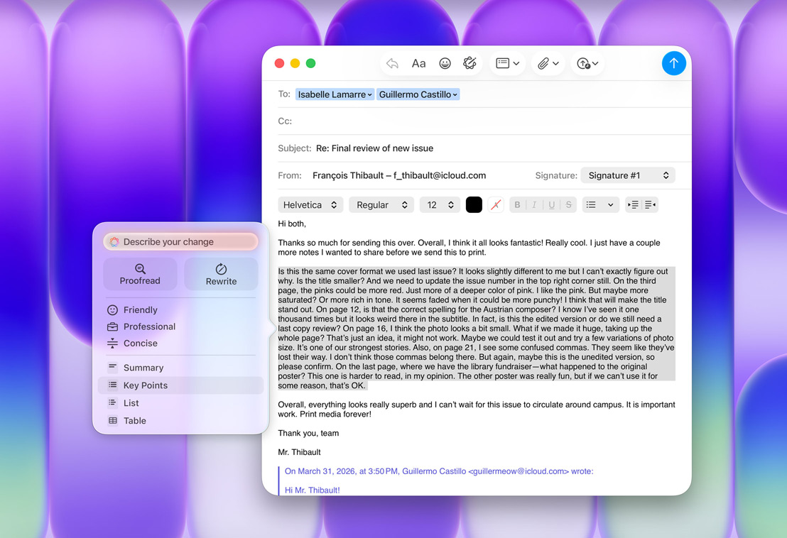 App Mail avec une sous-fenêtre Outils d’écriture d’Apple Intelligence, option Points clés mise en évidence