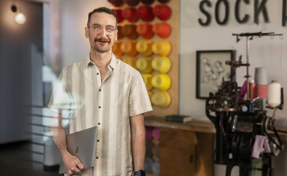 Max Williamson, VP de Sucesso do Cliente e Parcerias Estratégicas, também trabalha no departamento de TI.